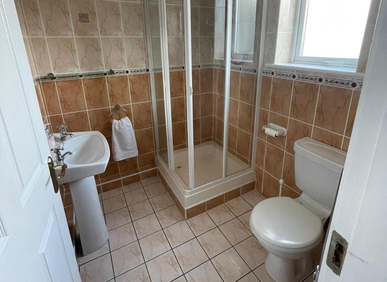 Ballycotton Holiday Apartment No 6 By Trident Holiday Homes Экстерьер фото